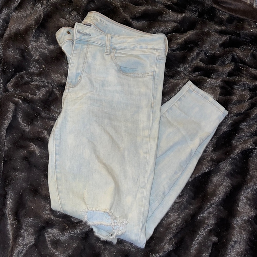 AE super stretch x super light distressed hole detailed skinny jegging jean